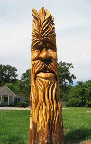 Stump Carving by local Craftsman, Lundy Cupp
